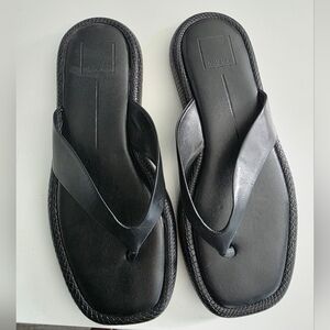 Dolce Vita Womens Flip Flops